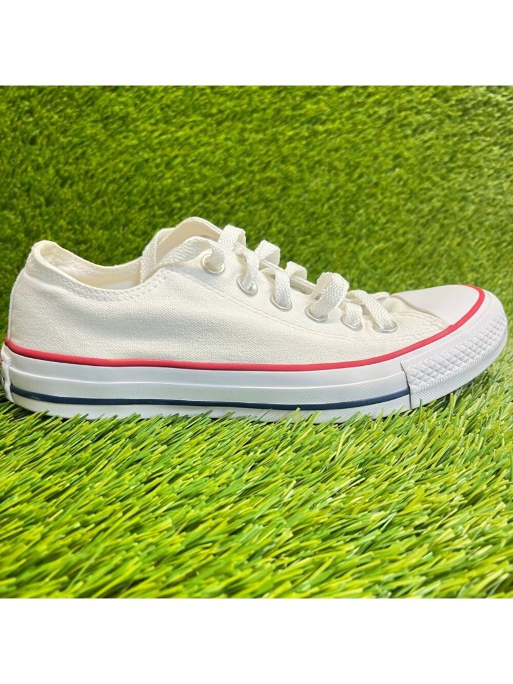 Converse Chuck Taylor All Star Low Womens Size 6.5 White Walking Shoes Sneakers